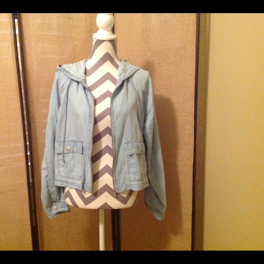 GUESS jean jacket